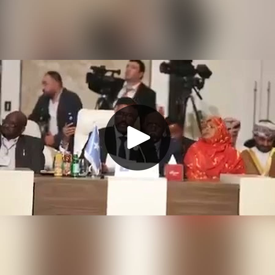 مناقشة أطروحة الدكتوراه للباحث والسياسي الصومالي محمد مرسل شيخ عبد الرحمن