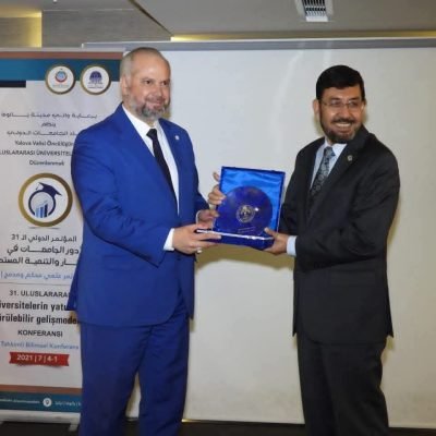 درع تكريمي ووسام وشهادة تقدير وشكر